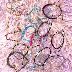 pura vida bracelets lot of 21